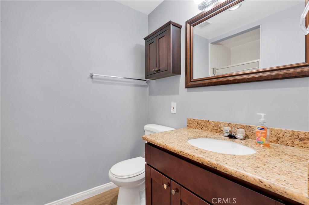 3068 Panorama Road C Property Photo 25