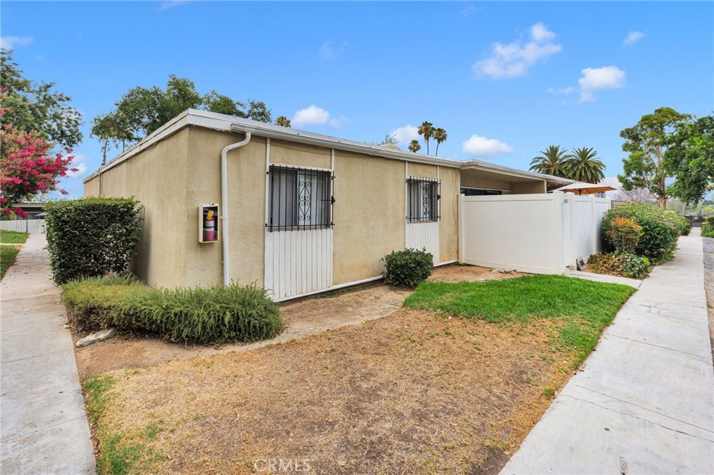 3068 Panorama Road C Property Photo 29