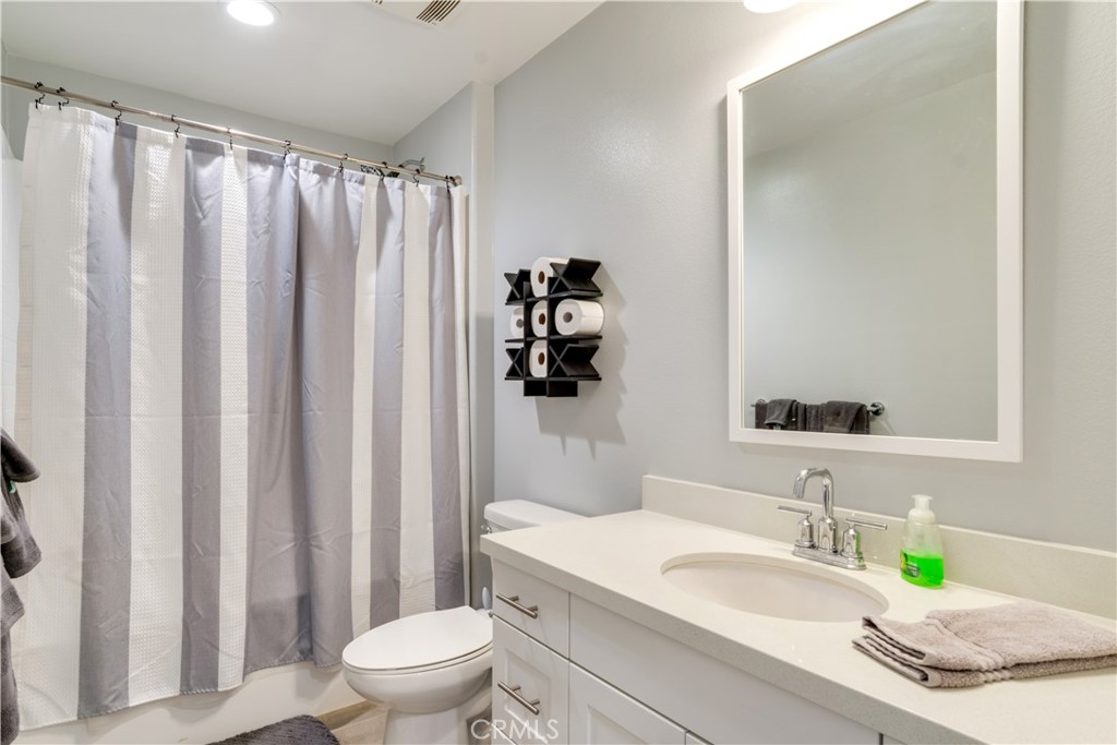 14049 Amorosa Ct Property Photo 21