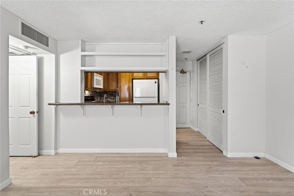 5705 Friars 22 Property Photo 6