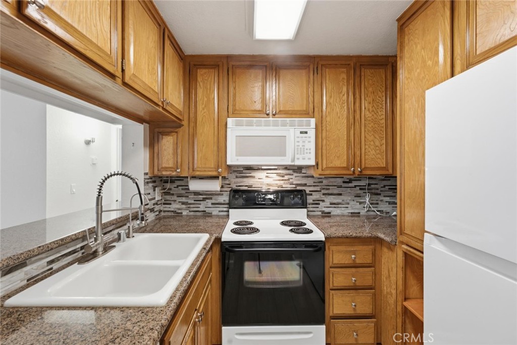 5705 Friars 22 Property Photo 7