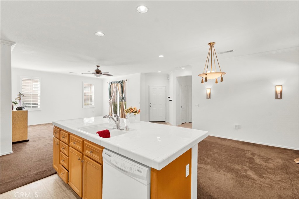 1562 Quiet Property Photo 15