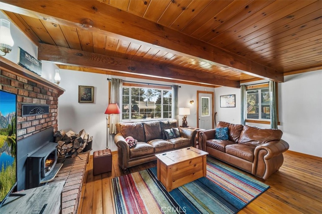1033 Sierra Property Photo 5