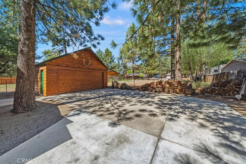 1033 Sierra Property Photo 32