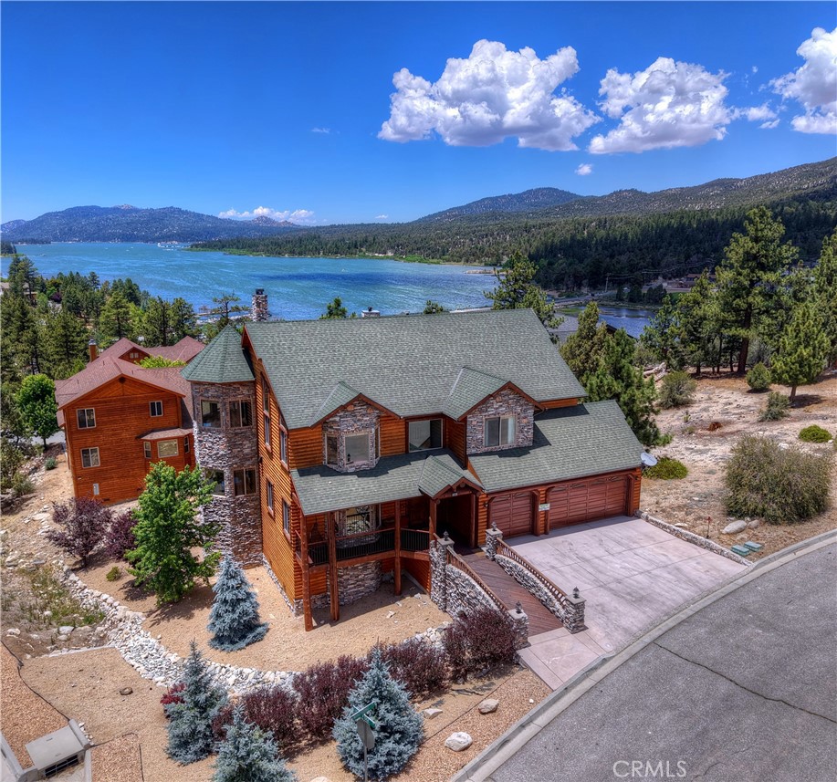 440 Windsong Property Photo 2