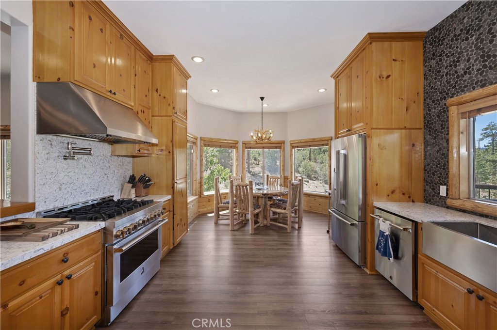 440 Windsong Property Photo 13