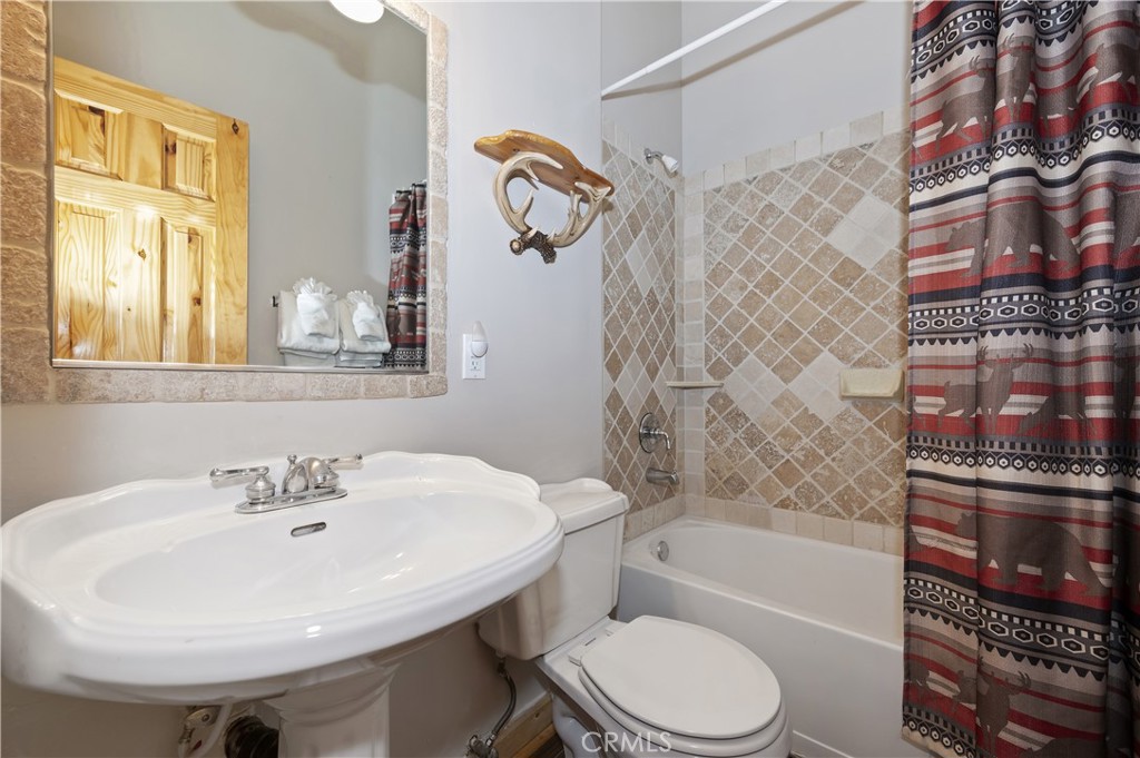 440 Windsong Property Photo 25
