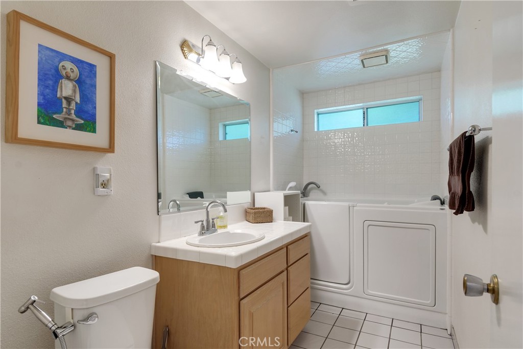 352 Campbell Avenue Property Photo 19