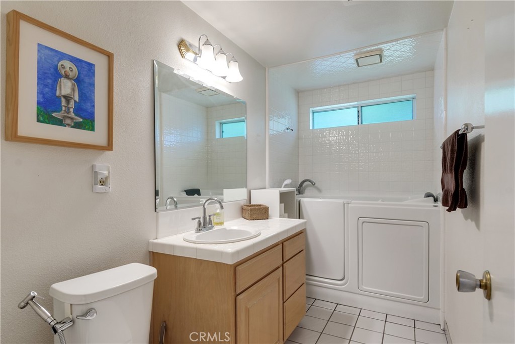 352 Campbell Avenue Property Photo 19
