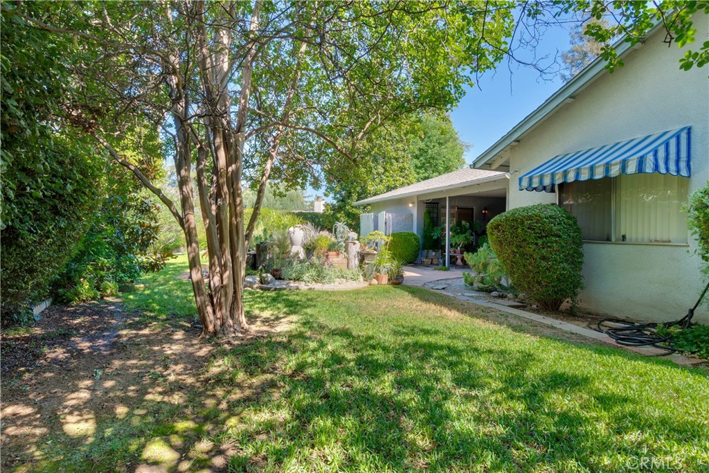 352 Campbell Avenue Property Photo 25