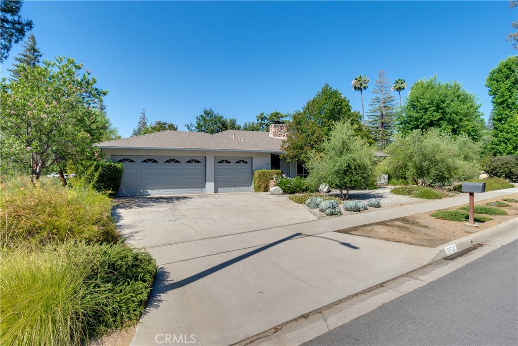 352 Campbell Avenue Property Photo 28