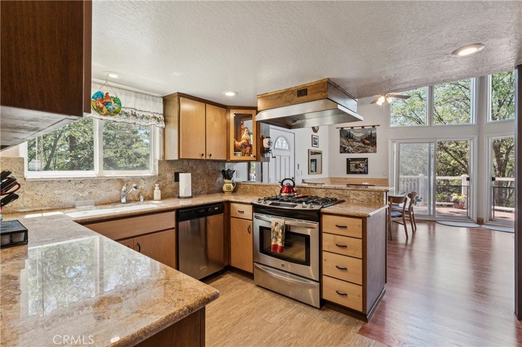 26355 Augusta Property Photo 12