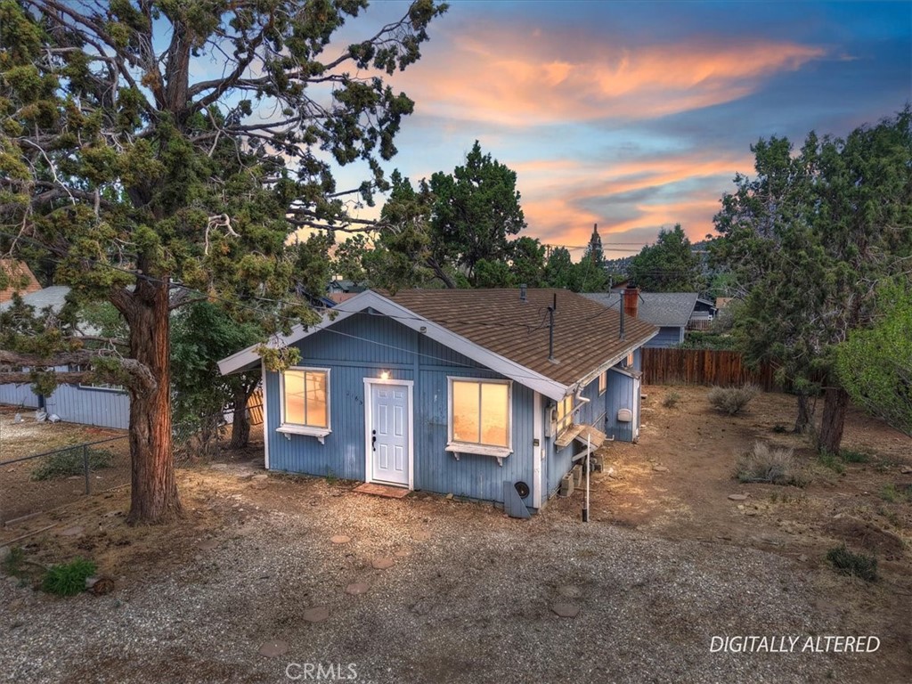 2165 3rd Property Photo 1