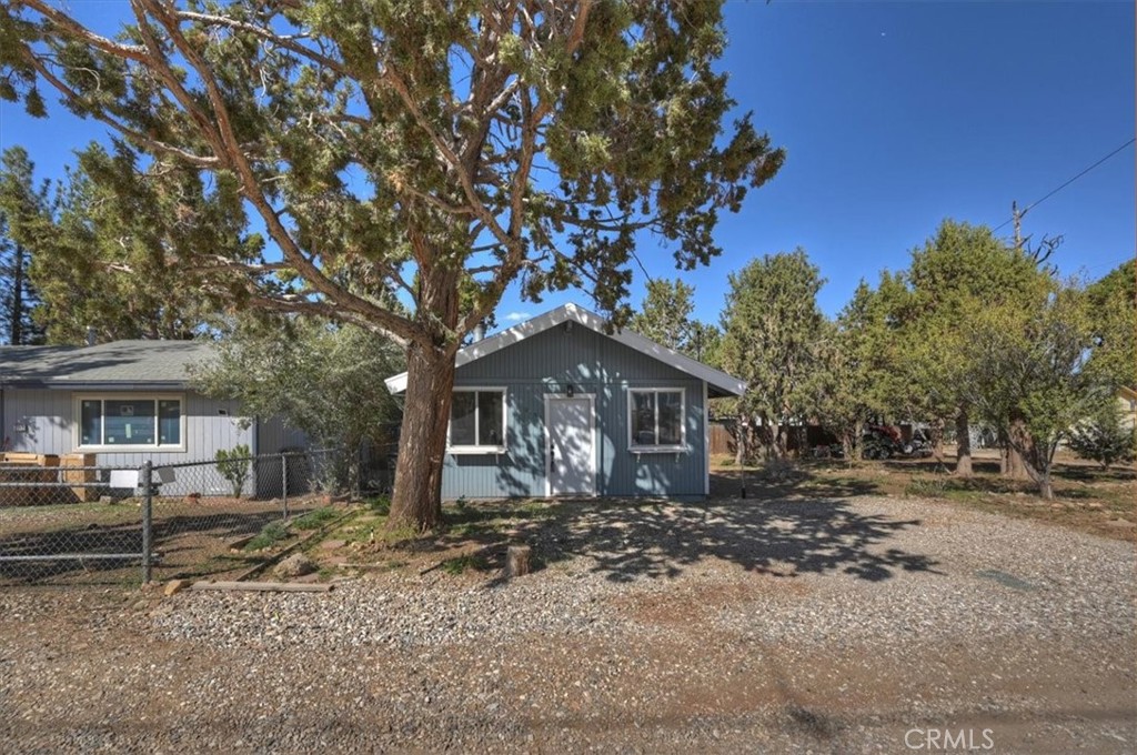2165 3rd Property Photo 2
