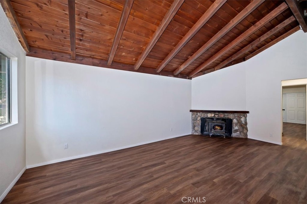 2165 3rd Property Photo 7