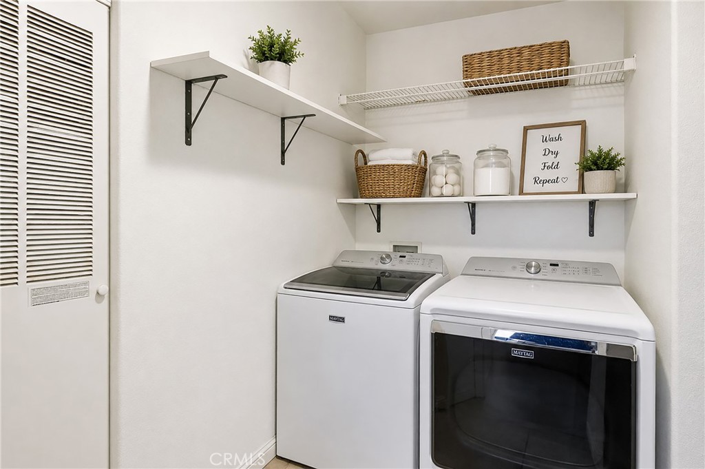 56570 Valley View Property Photo 7