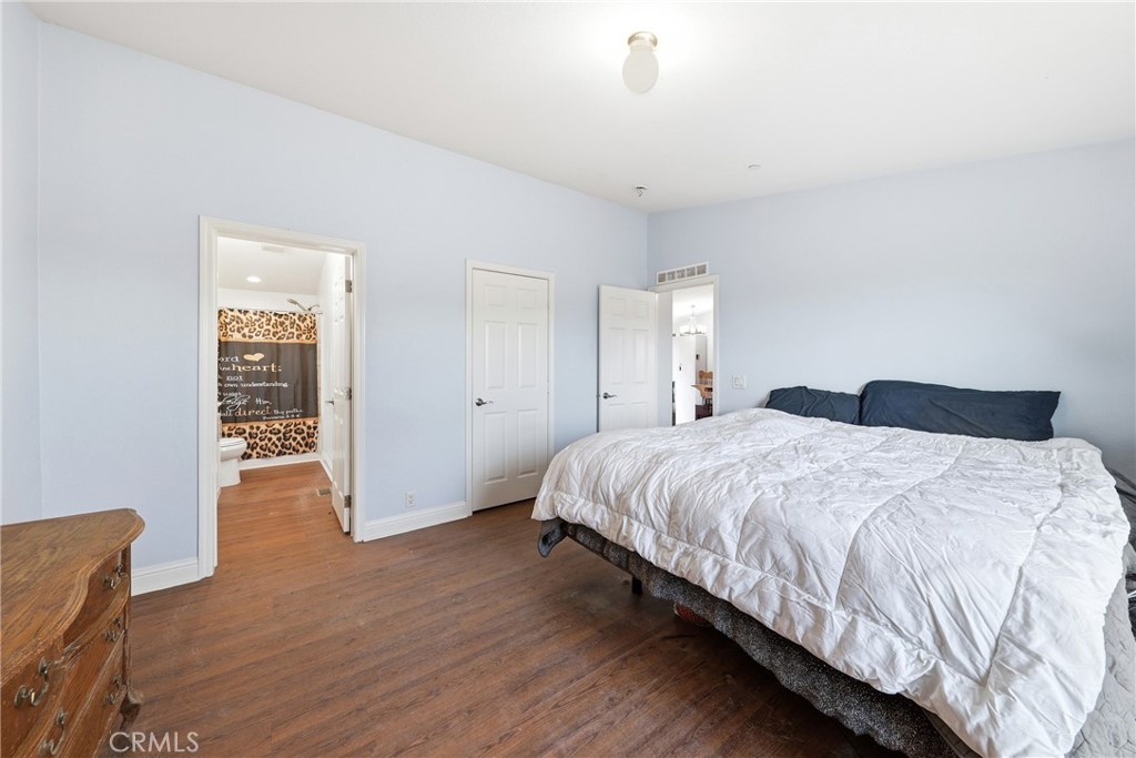 56570 Valley View Property Photo 8