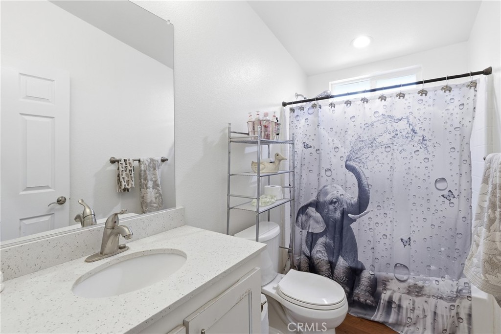 56570 Valley View Property Photo 14