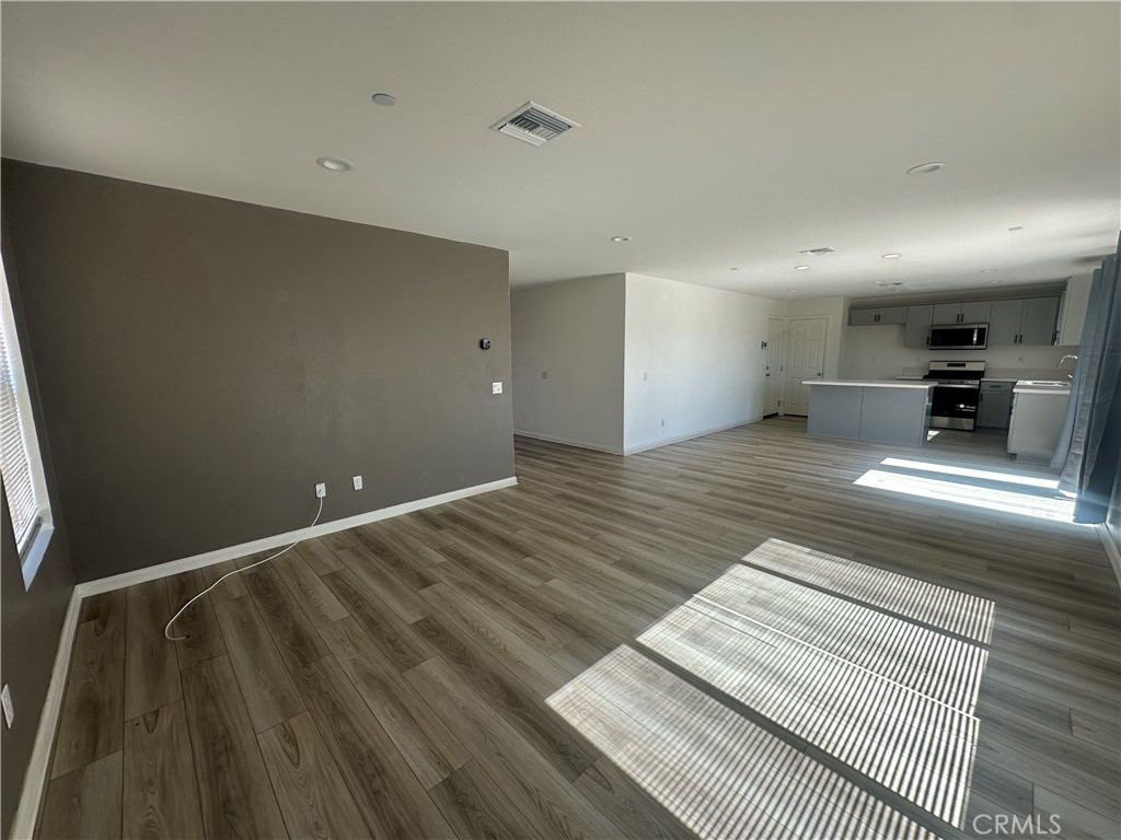 12587 Egan Place Property Photo 5