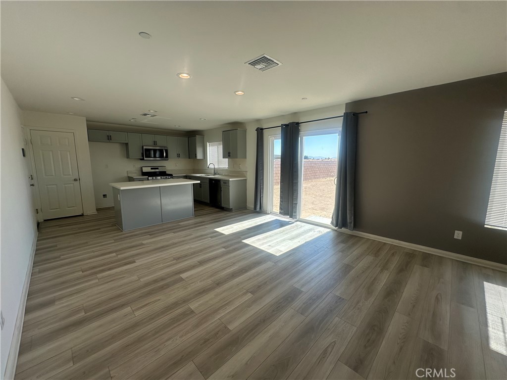 12587 Egan Place Property Photo 8