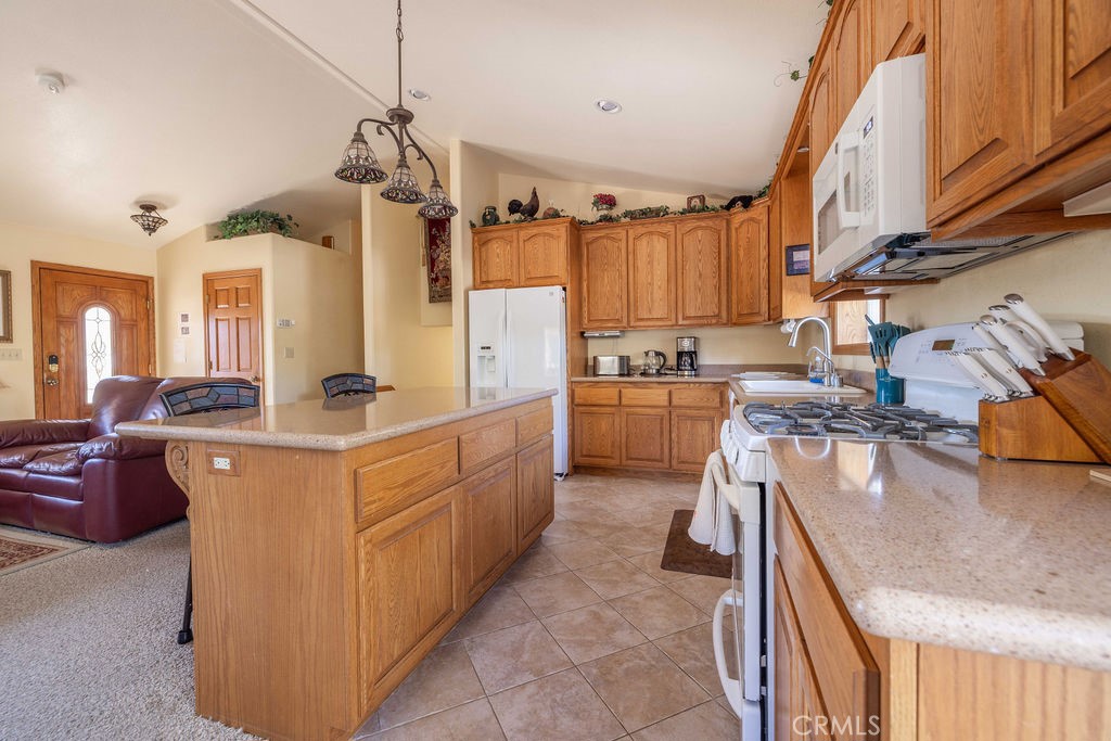 43942 Rainbow Lane Property Photo 21
