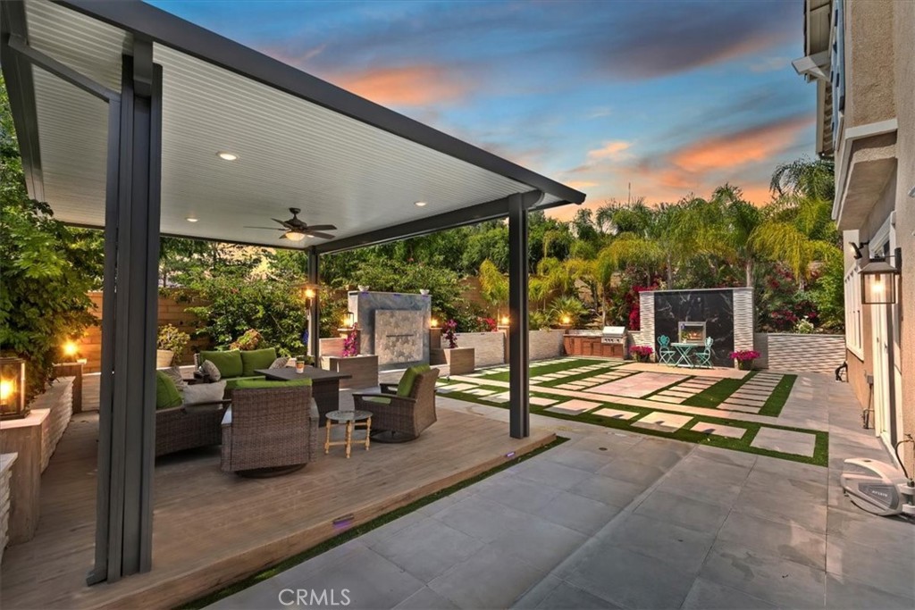 8851 Soothing Court Property Photo 6