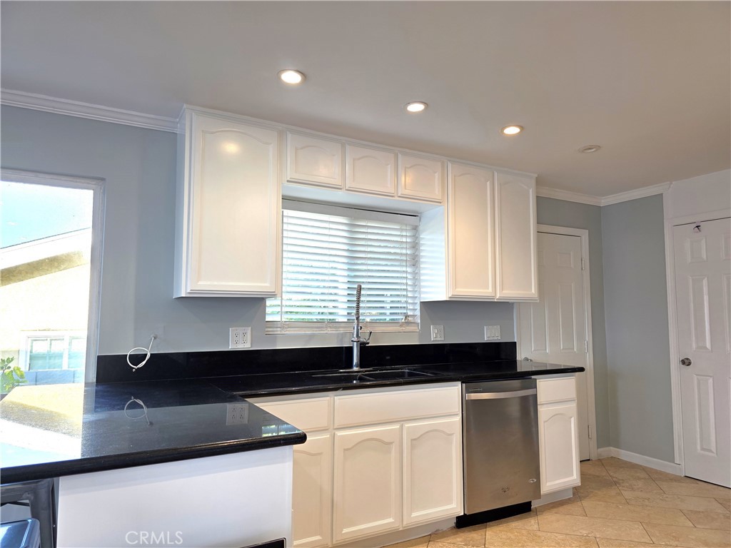 1426 256th Property Photo 3