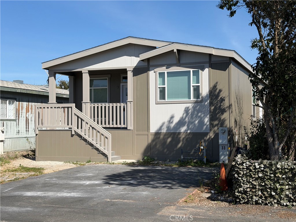 9278 N Highway 101 33 Property Photo 1