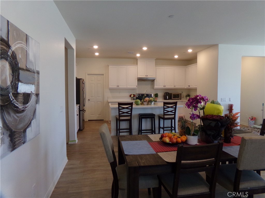 28434 Windy Terrace Property Photo 9