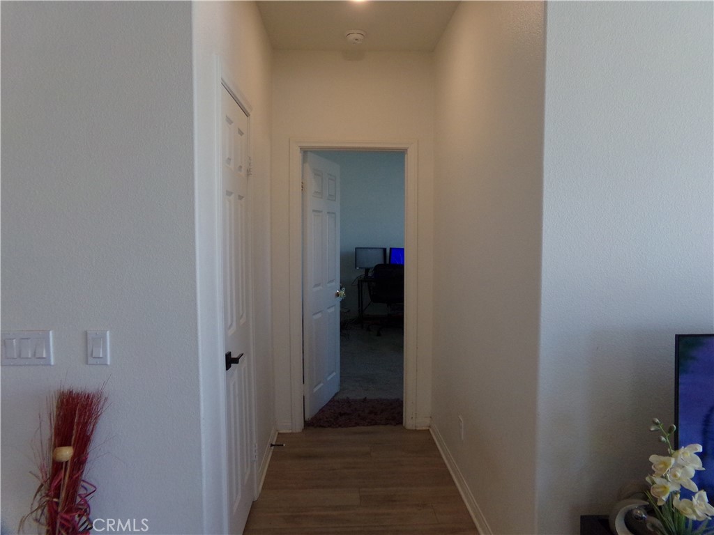 28434 Windy Terrace Property Photo 14
