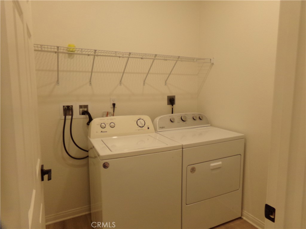 28434 Windy Terrace Property Photo 22
