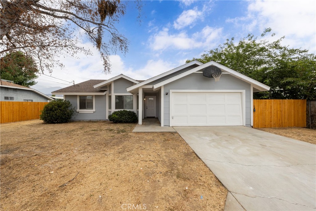 13707 4th Property Photo 1