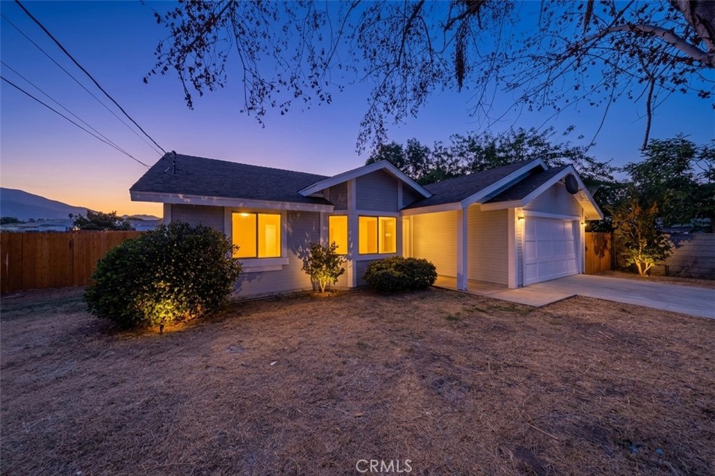 13707 4th Property Photo 3