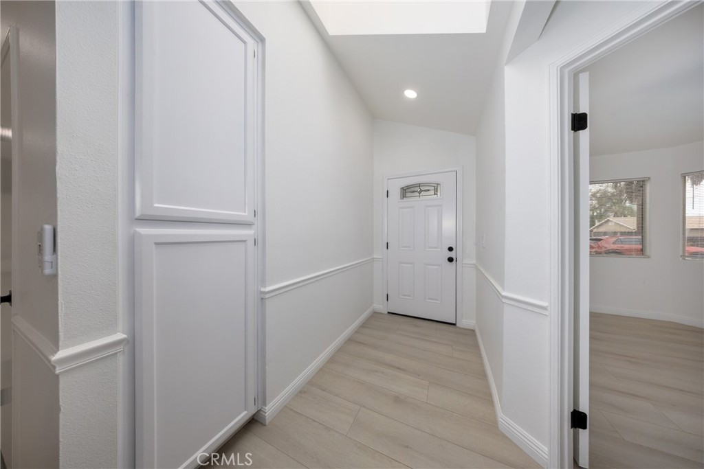 13707 4th Property Photo 6