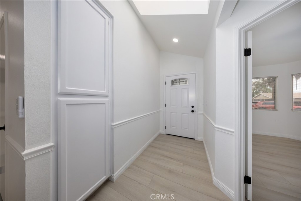 13707 4th Property Photo 6