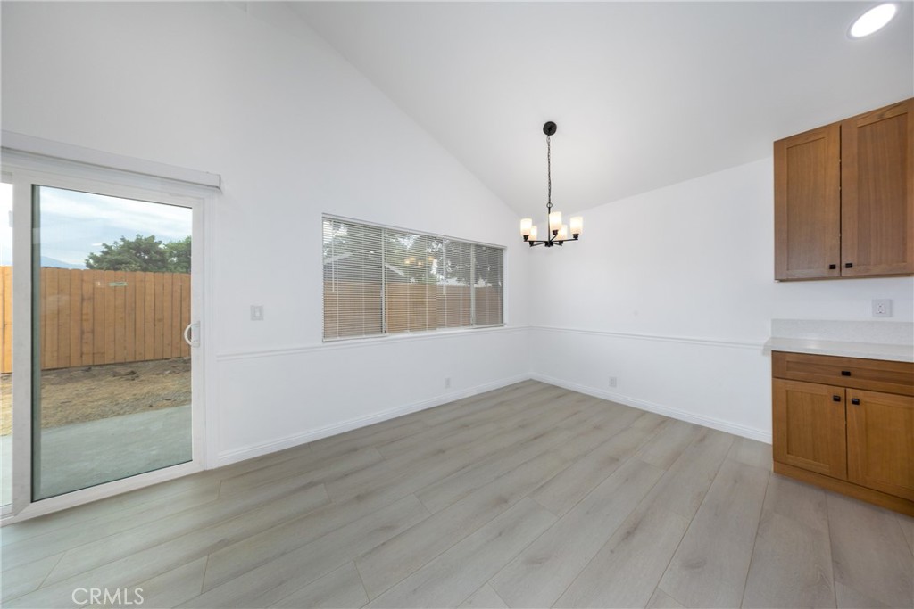 13707 4th Property Photo 11
