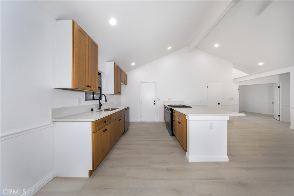 13707 4th Property Photo 12