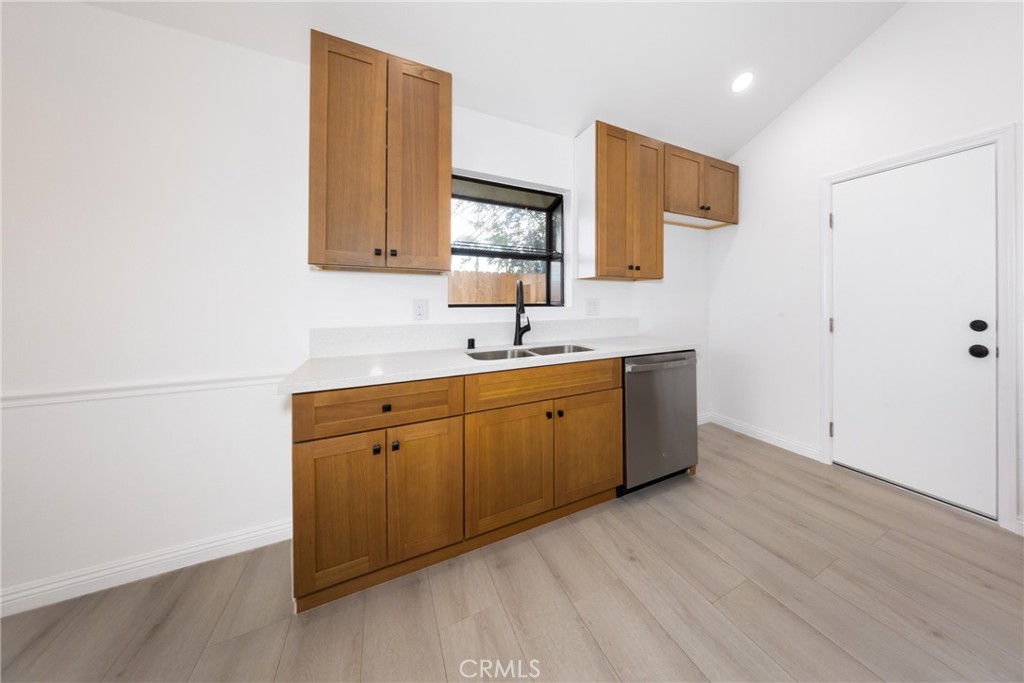 13707 4th Property Photo 13