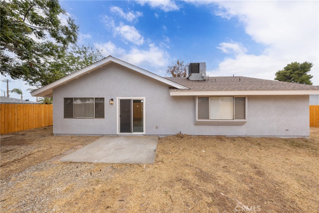 13707 4th Property Photo 27
