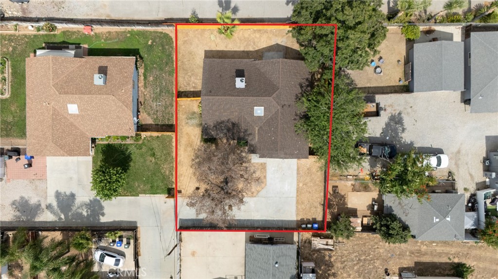 13707 4th Property Photo 36