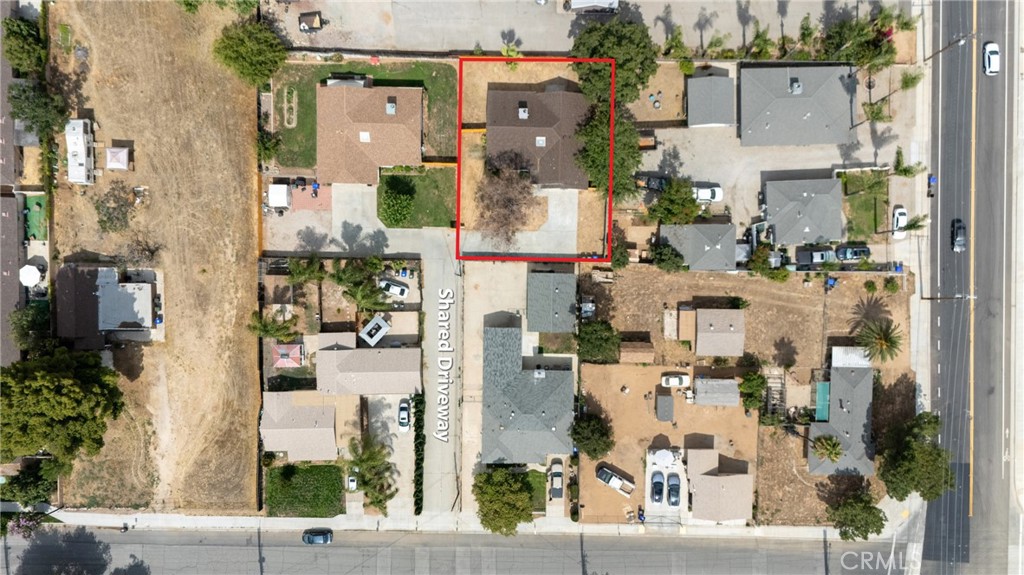 13707 4th Property Photo 37