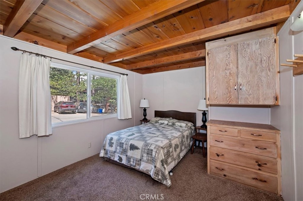 572 Dahlia Property Photo 14