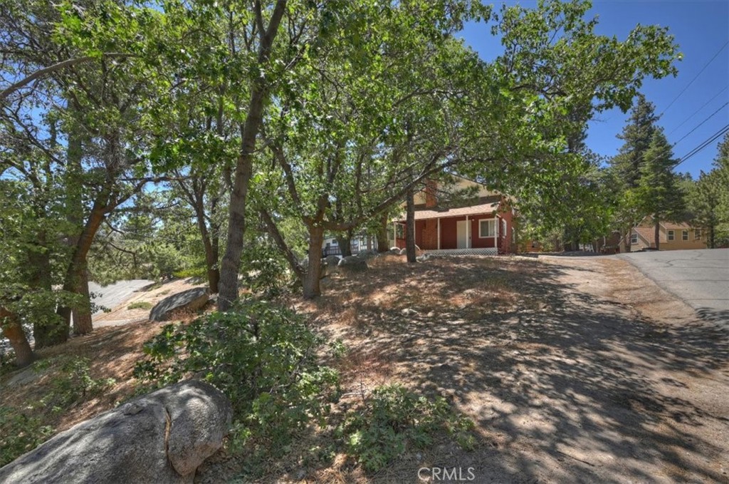 572 Dahlia Property Photo 29