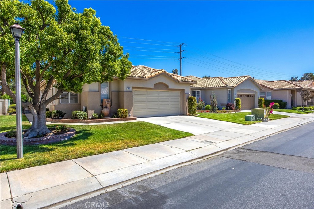 6099 Turnberry Property Photo 3