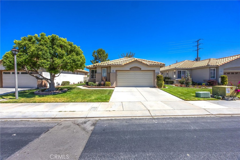 6099 Turnberry Property Photo 5