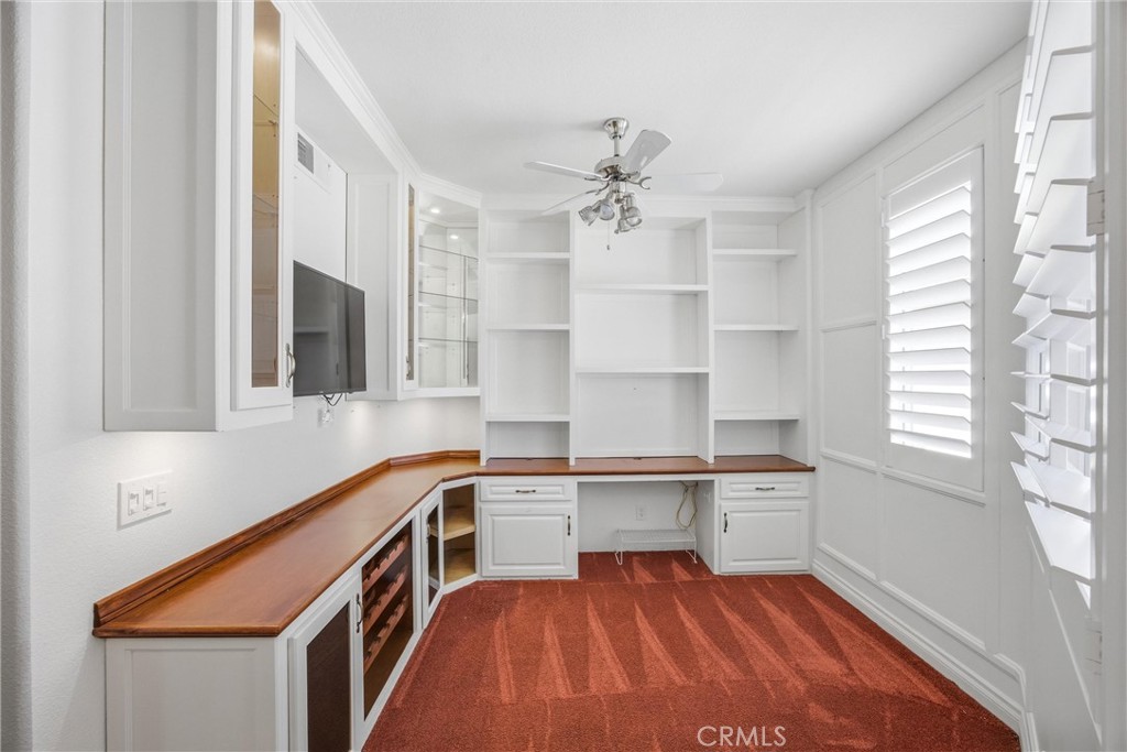 6099 Turnberry Property Photo 7