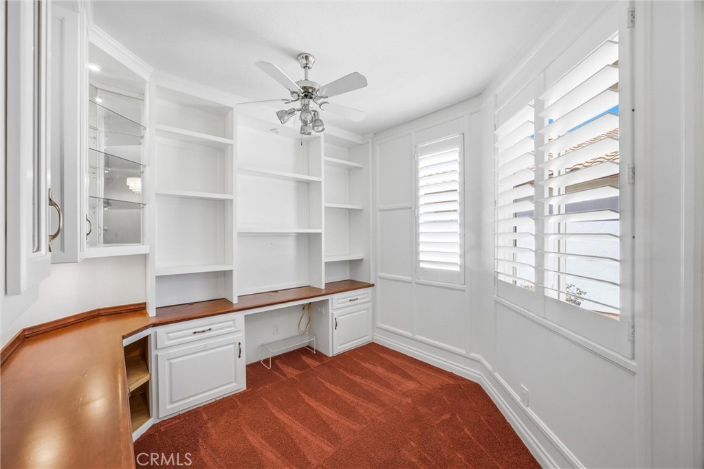 6099 Turnberry Property Photo 8