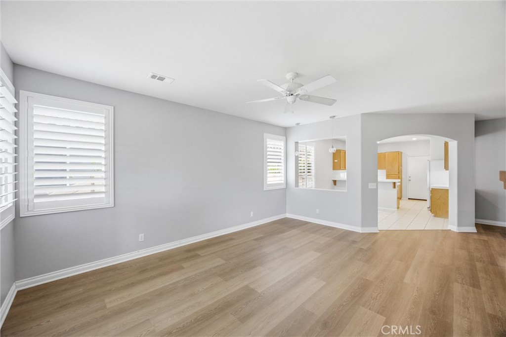 6099 Turnberry Property Photo 12