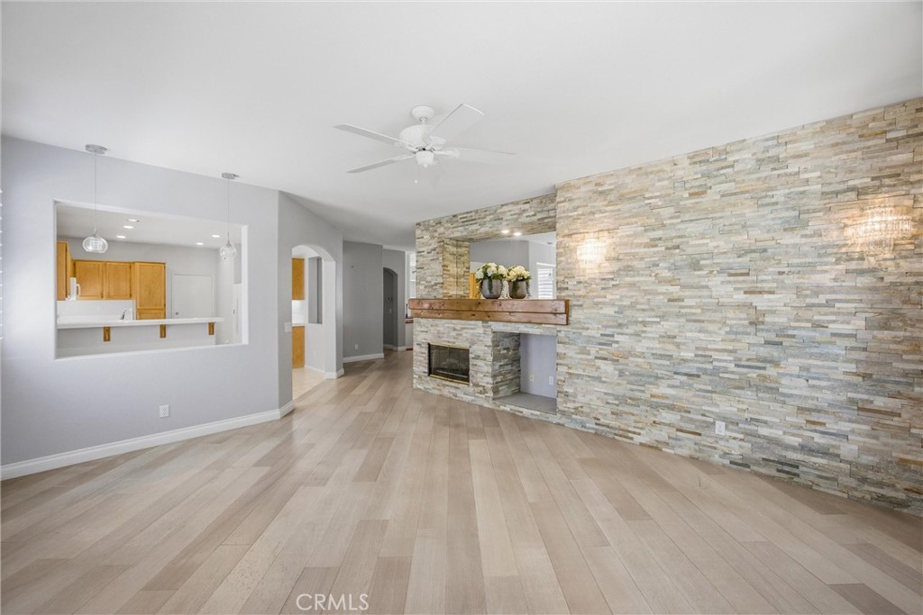 6099 Turnberry Property Photo 13