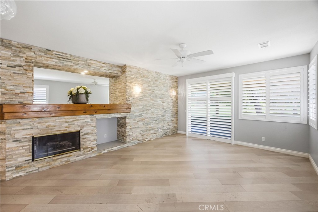 6099 Turnberry Property Photo 15